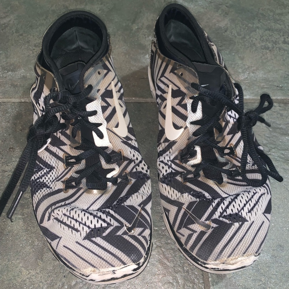 Nike Womens Free 5.0 TR Black and White Decent condition
